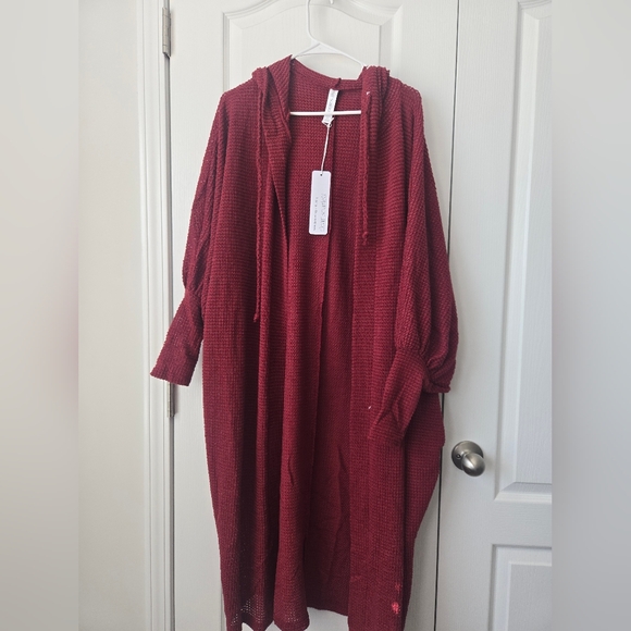 Dear Scarlett Tops - Dear Scarlett Long Waffle Knit Hooded Cardigan - Deep Wine Red Size Small Nwt